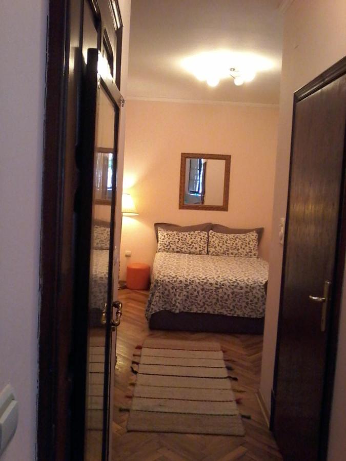Studio Hram 2 Beograd Ngoại thất bức ảnh